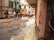 click to zoom Cinque Terre in the first months after the floods